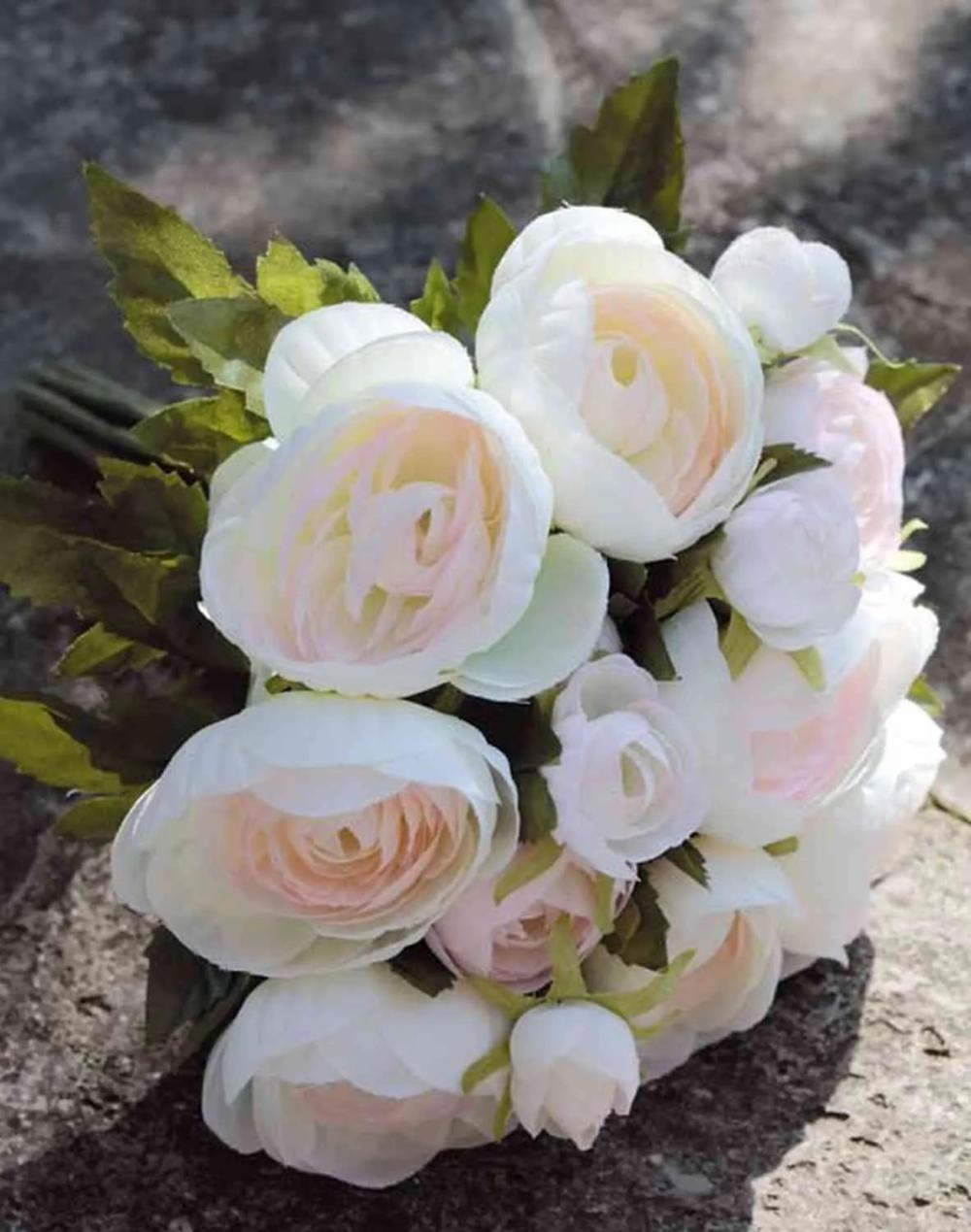 Ranunculus | Bouquet Of Silk Ranunculus Tonie, White-Pink, 8"/20Cm, Ø8"/20Cm Artificial Flowers Ranunculus